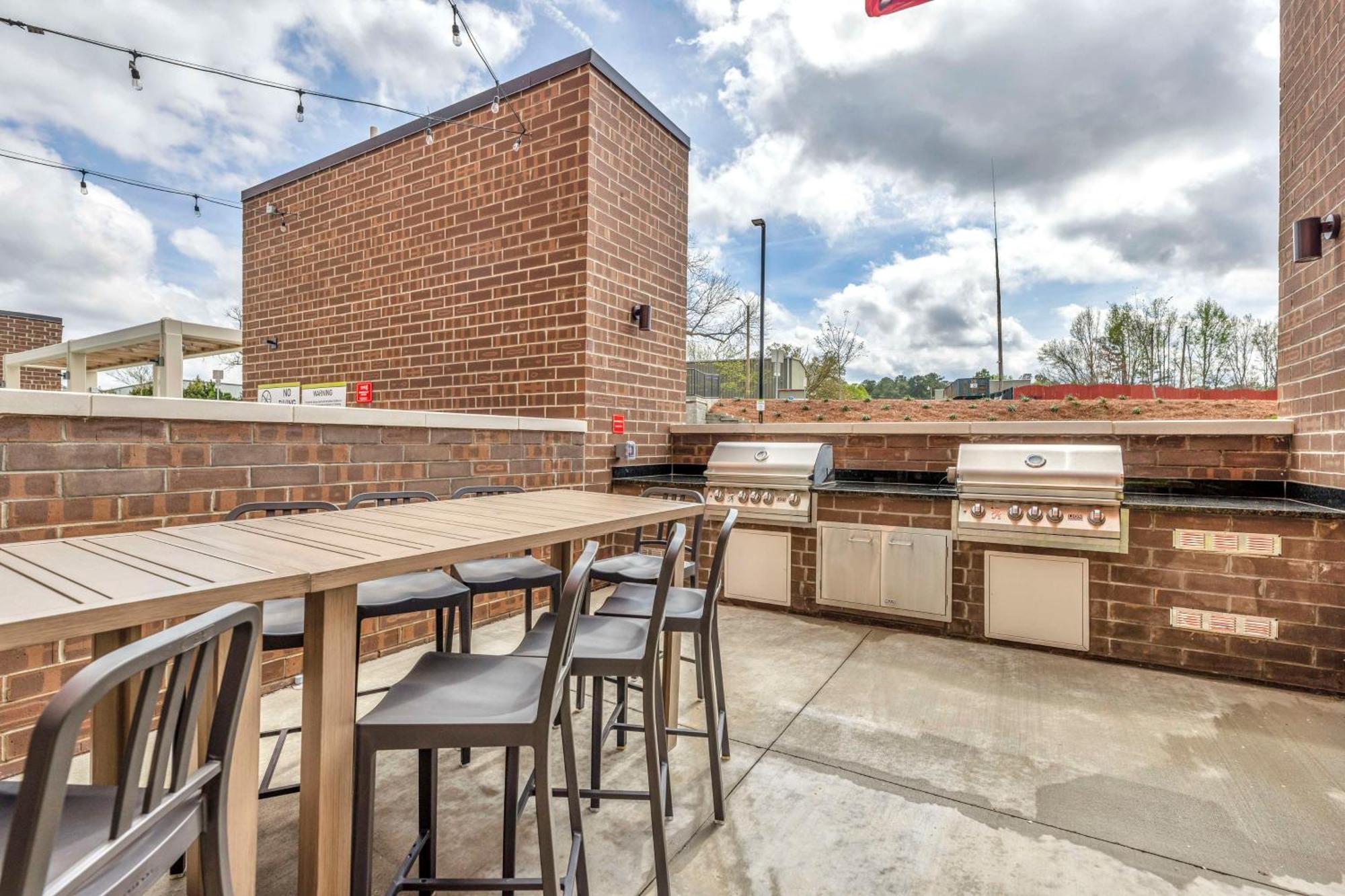 Home2 Suites By Hilton Raleigh West Lenovo Center מראה חיצוני תמונה
