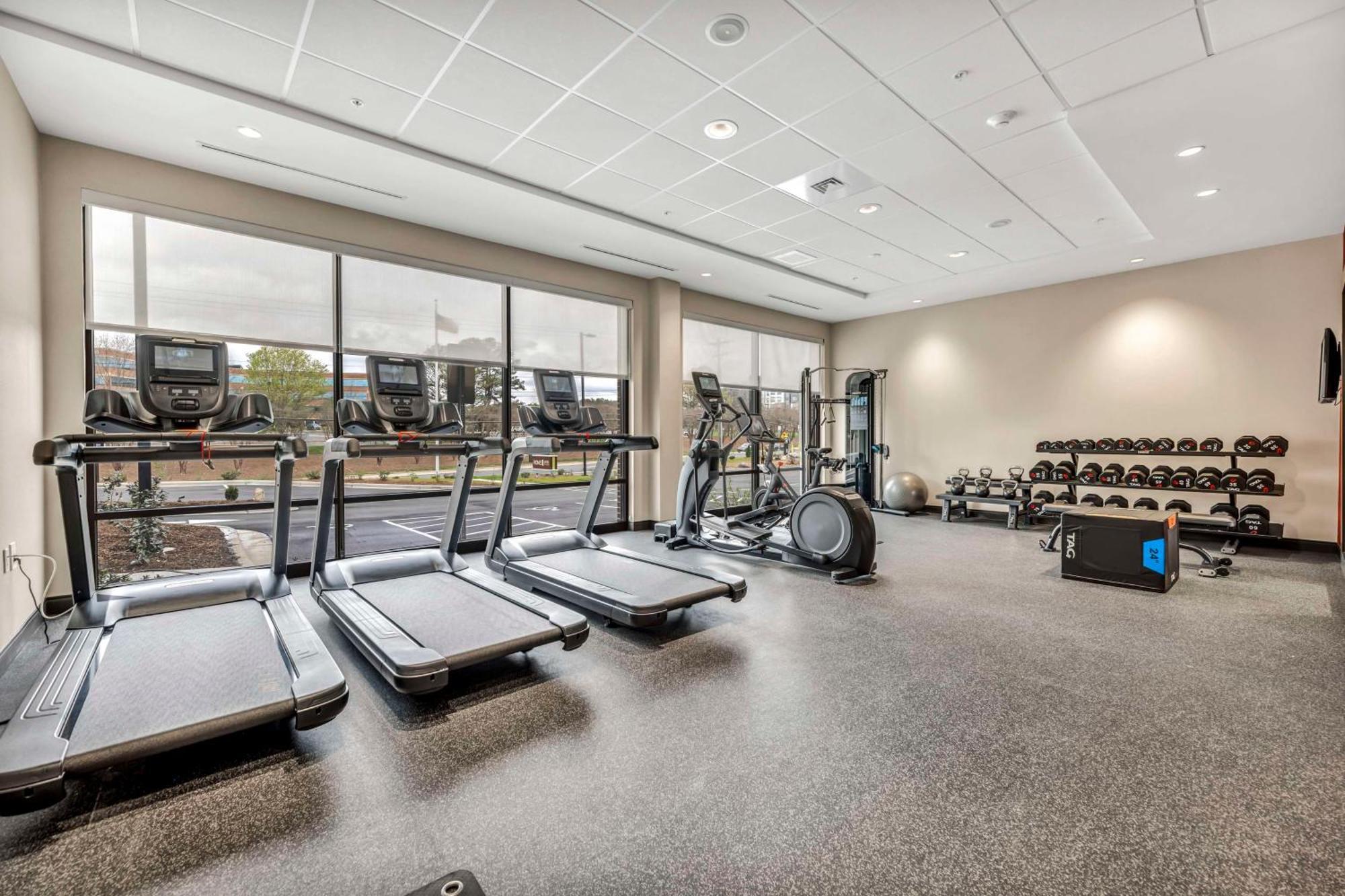 Home2 Suites By Hilton Raleigh West Lenovo Center מראה חיצוני תמונה